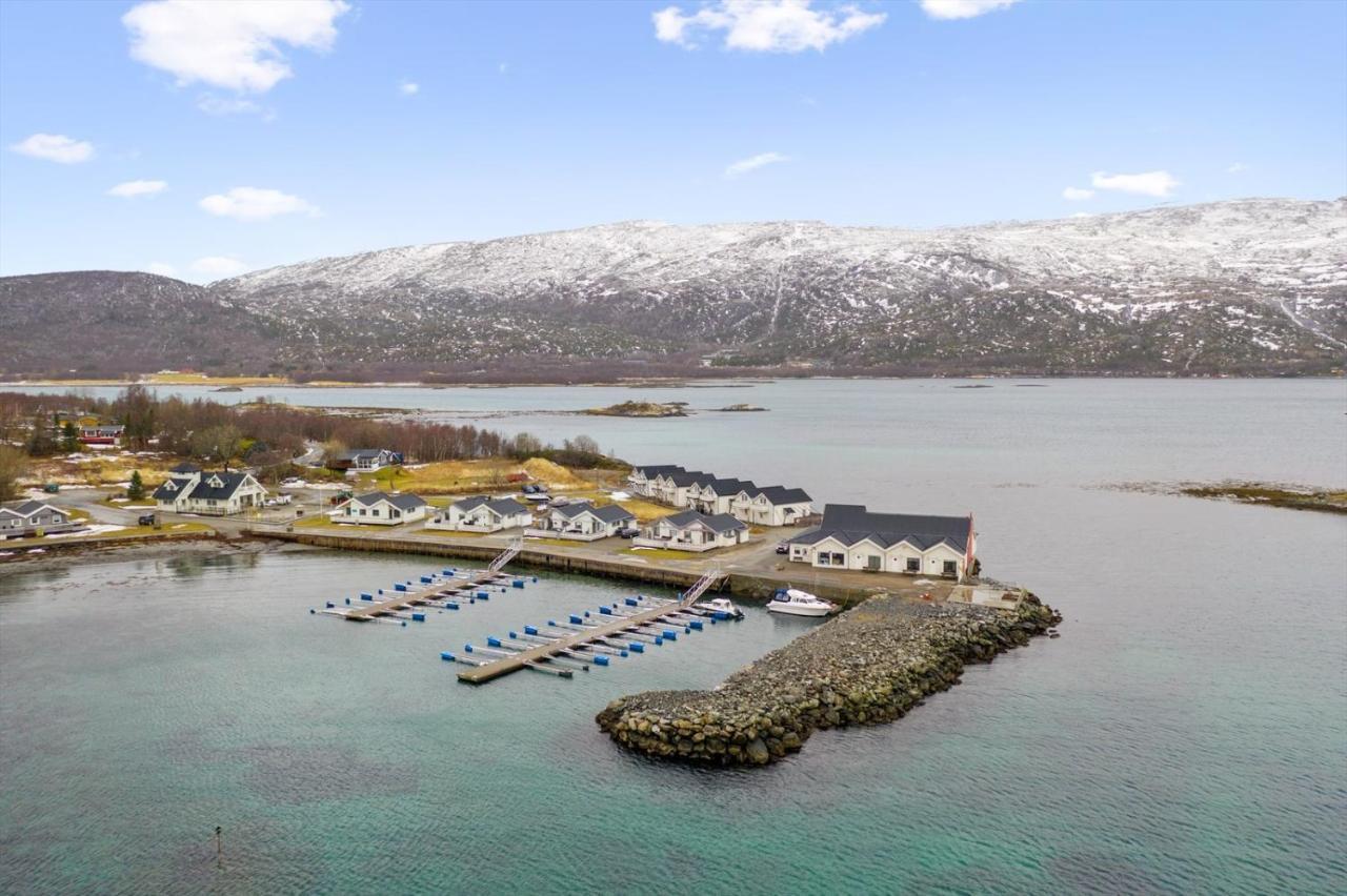 Idyllisk Sjohus Pa Naurstad Bodø Exteriér fotografie